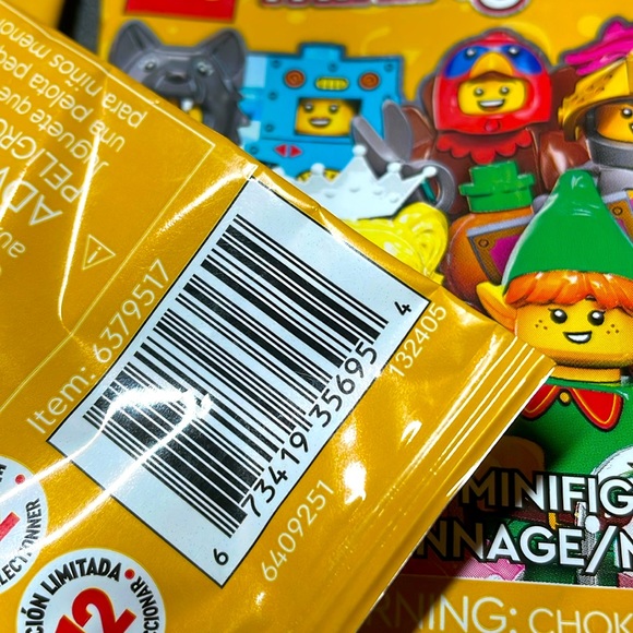 Lego Series 23 Cardboard Robot - Picture 7 of 7